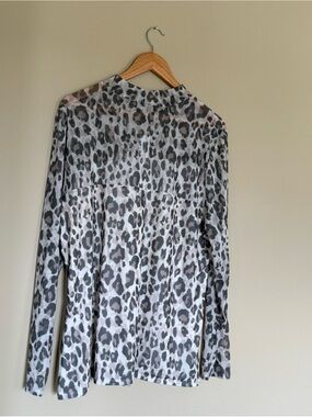 Maurices 2X Leopard Print Mock Neck Ruched Long Sleeve Top Plus Size